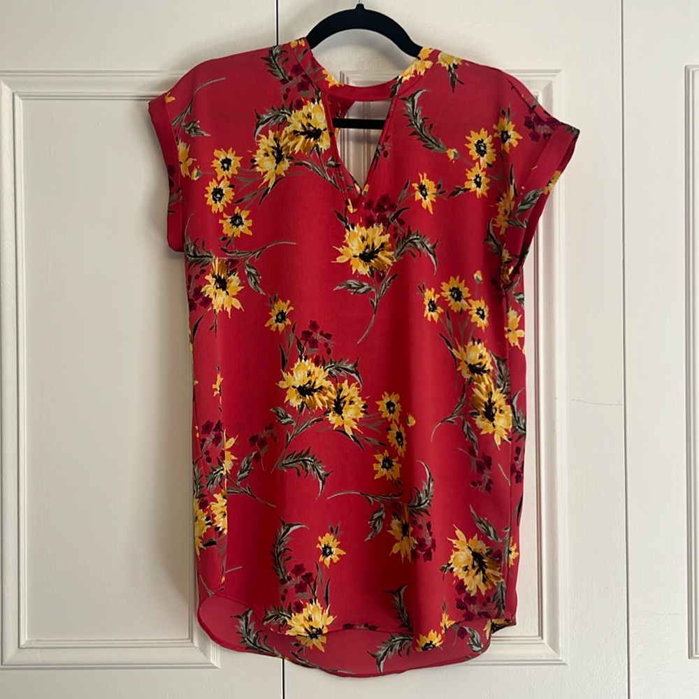Red express knit top